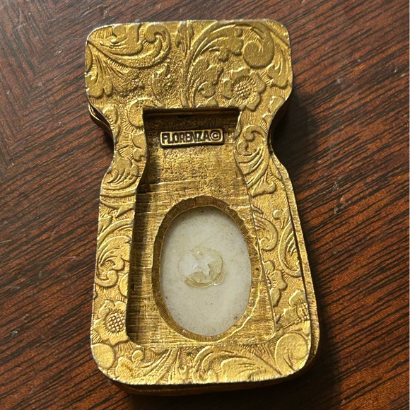 VTG Florenza Romance Cameo Victorian Gold Tone Scarf Clip - Picture 10 of 12